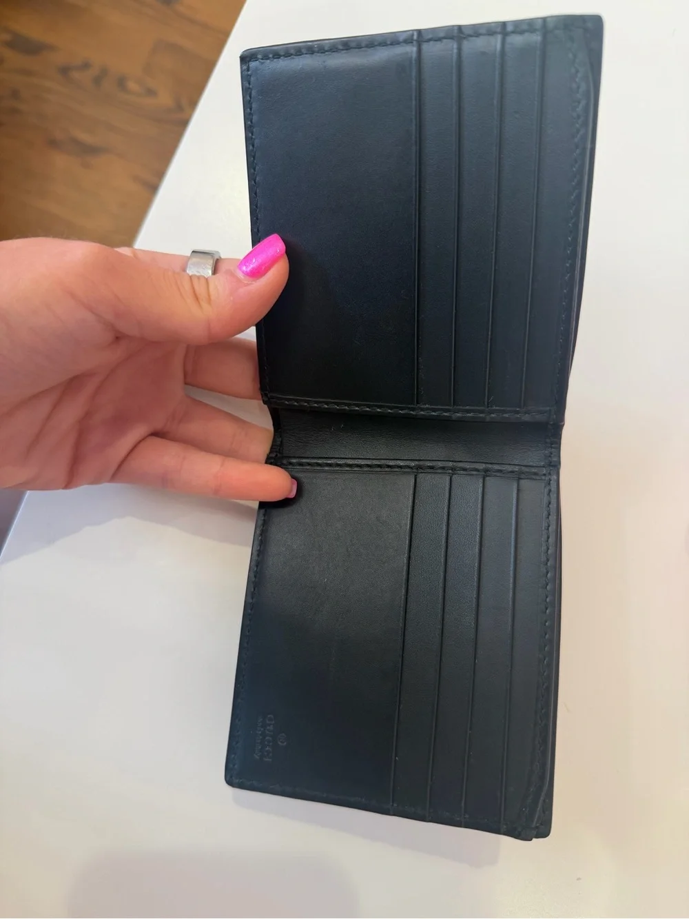 Authentic Men’s Gucci Wallet